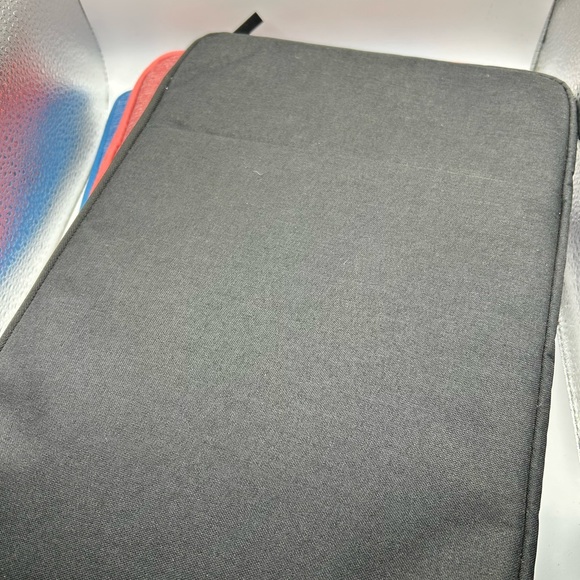 Soft Tablet Sleeve - Picture 6 of 6